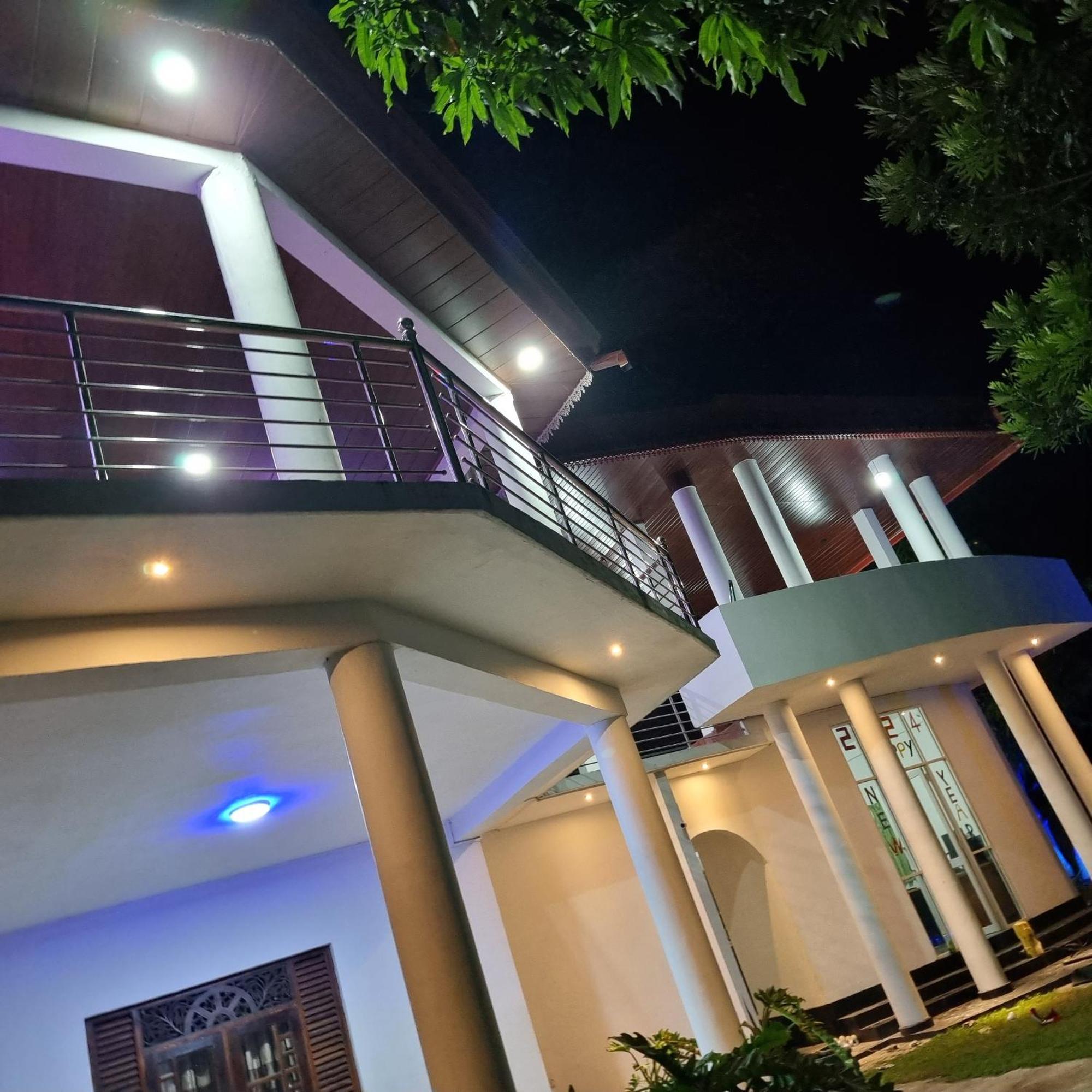 White Win Villa Elewala Экстерьер фото
